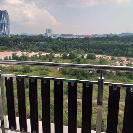 Kempas Indah @ The Secret Garden Homestay Johor Bahru Exteriör bild