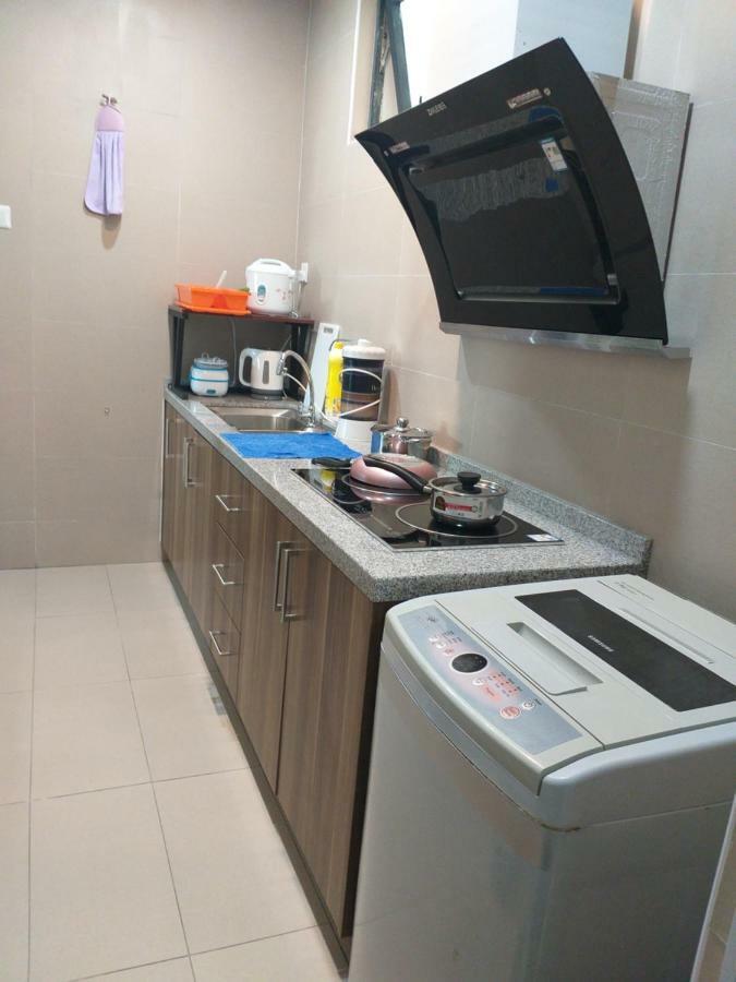 Kempas Indah @ The Secret Garden Homestay Johor Bahru Exteriör bild